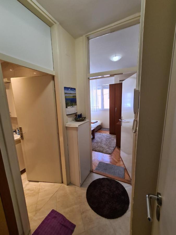 City Centar Apartment Tivat Exteriör bild