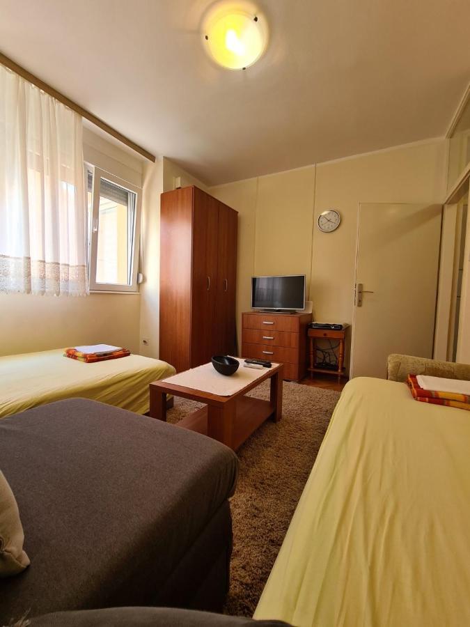 City Centar Apartment Tivat Exteriör bild